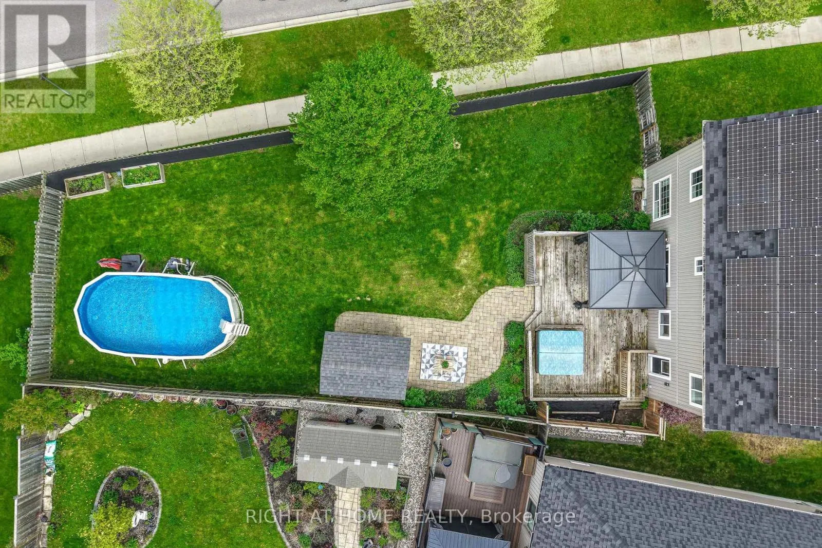 823 GREENLY DRIVE