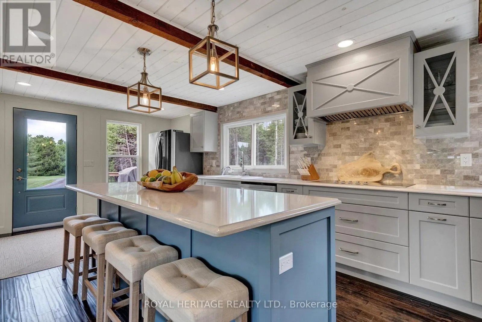 7551 CAMPBELL ROAD