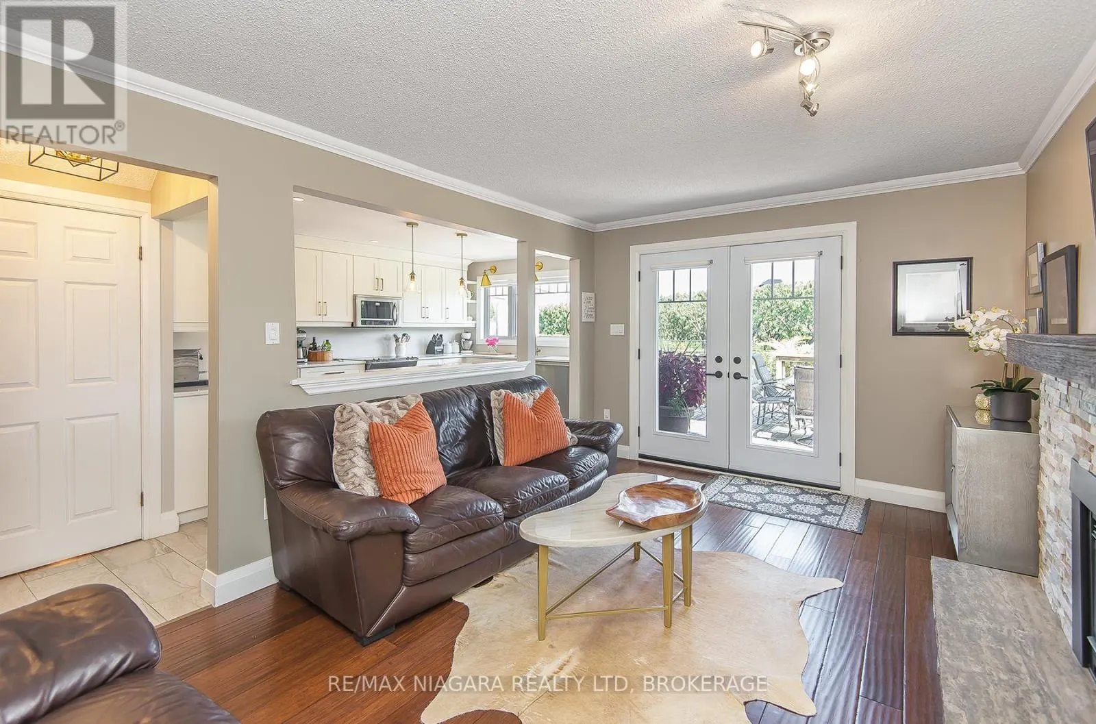 38 BANBURRY CRESCENT