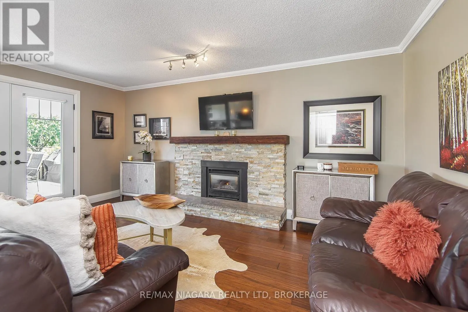 38 BANBURRY CRESCENT