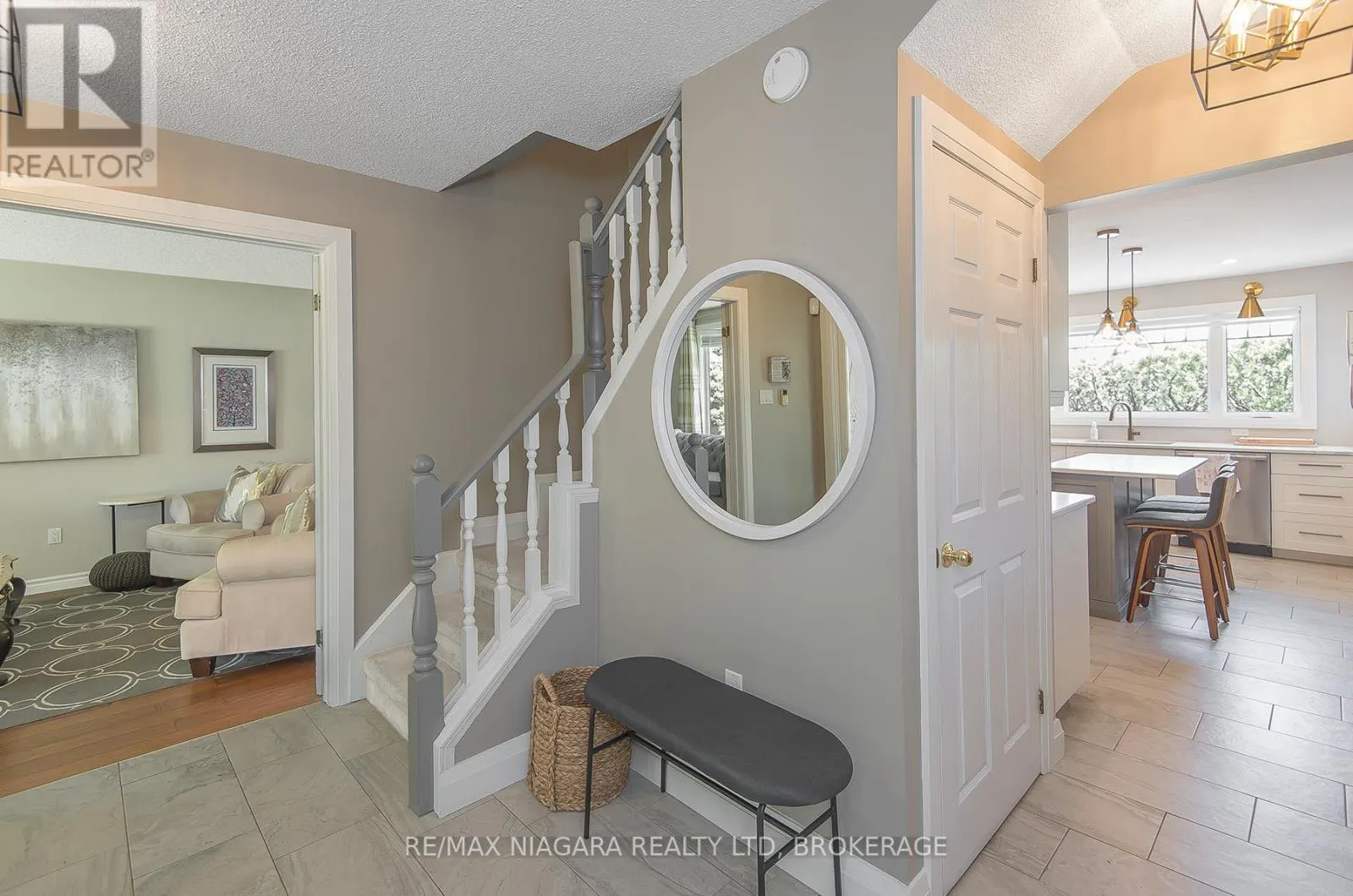 38 BANBURRY CRESCENT