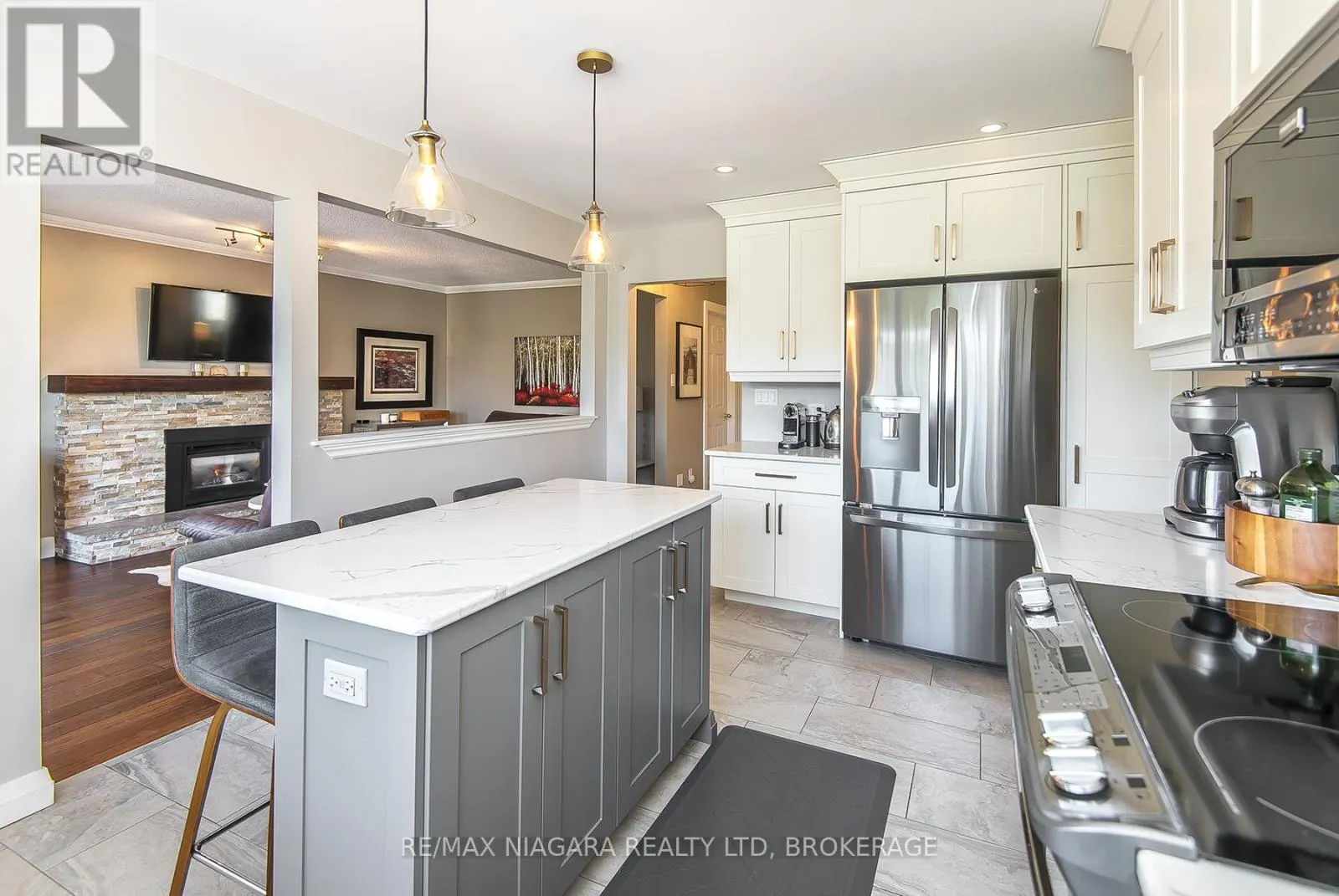 38 BANBURRY CRESCENT
