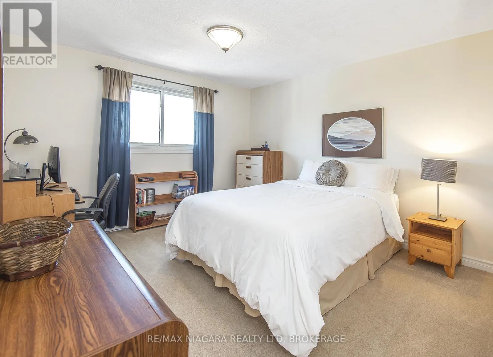 38 BANBURRY CRESCENT