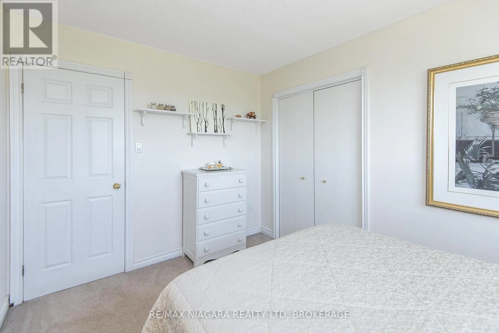 38 BANBURRY CRESCENT