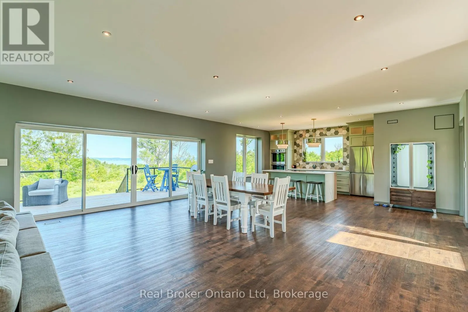 359801 BAYSHORE ROAD