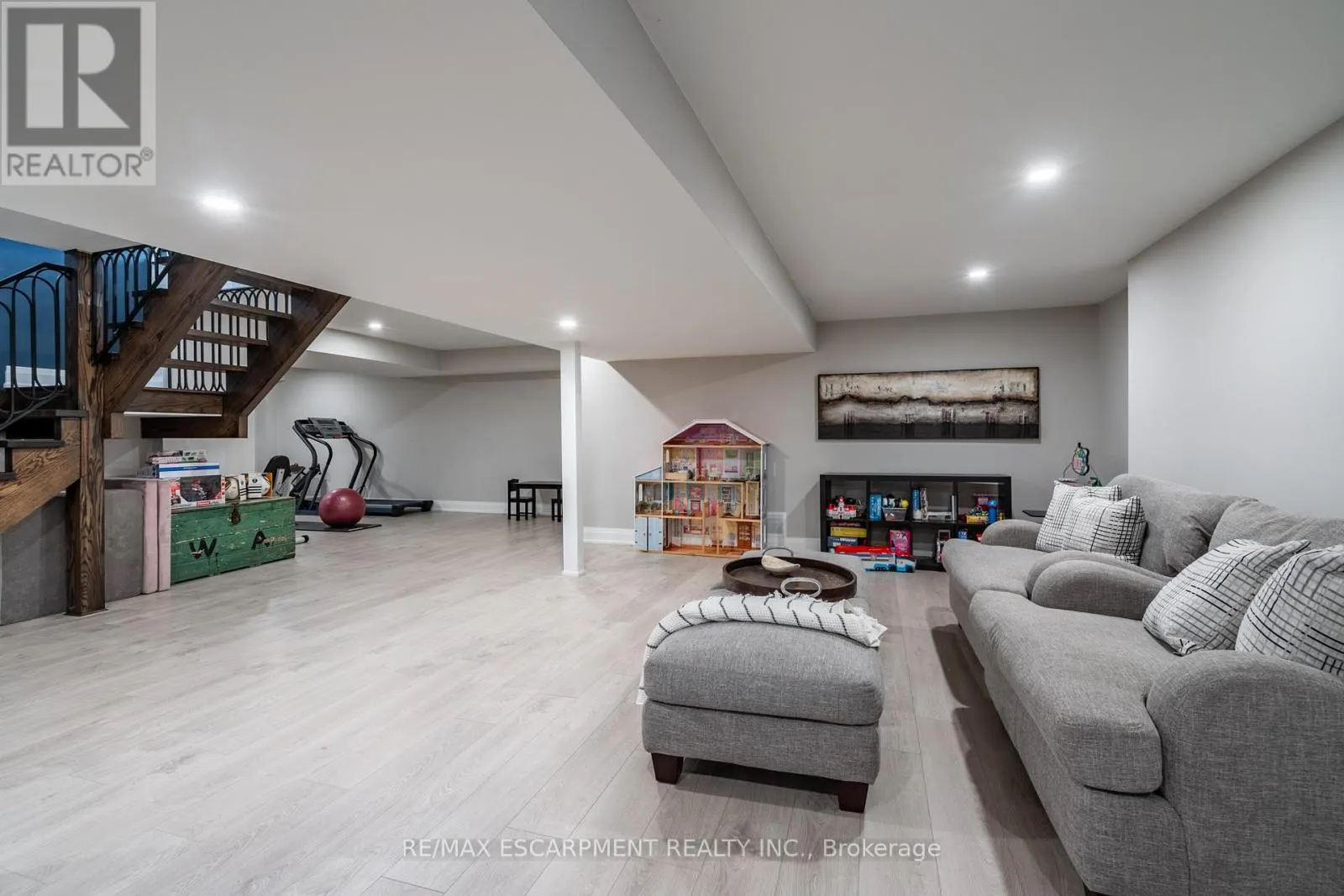 81 FLANDERS DRIVE