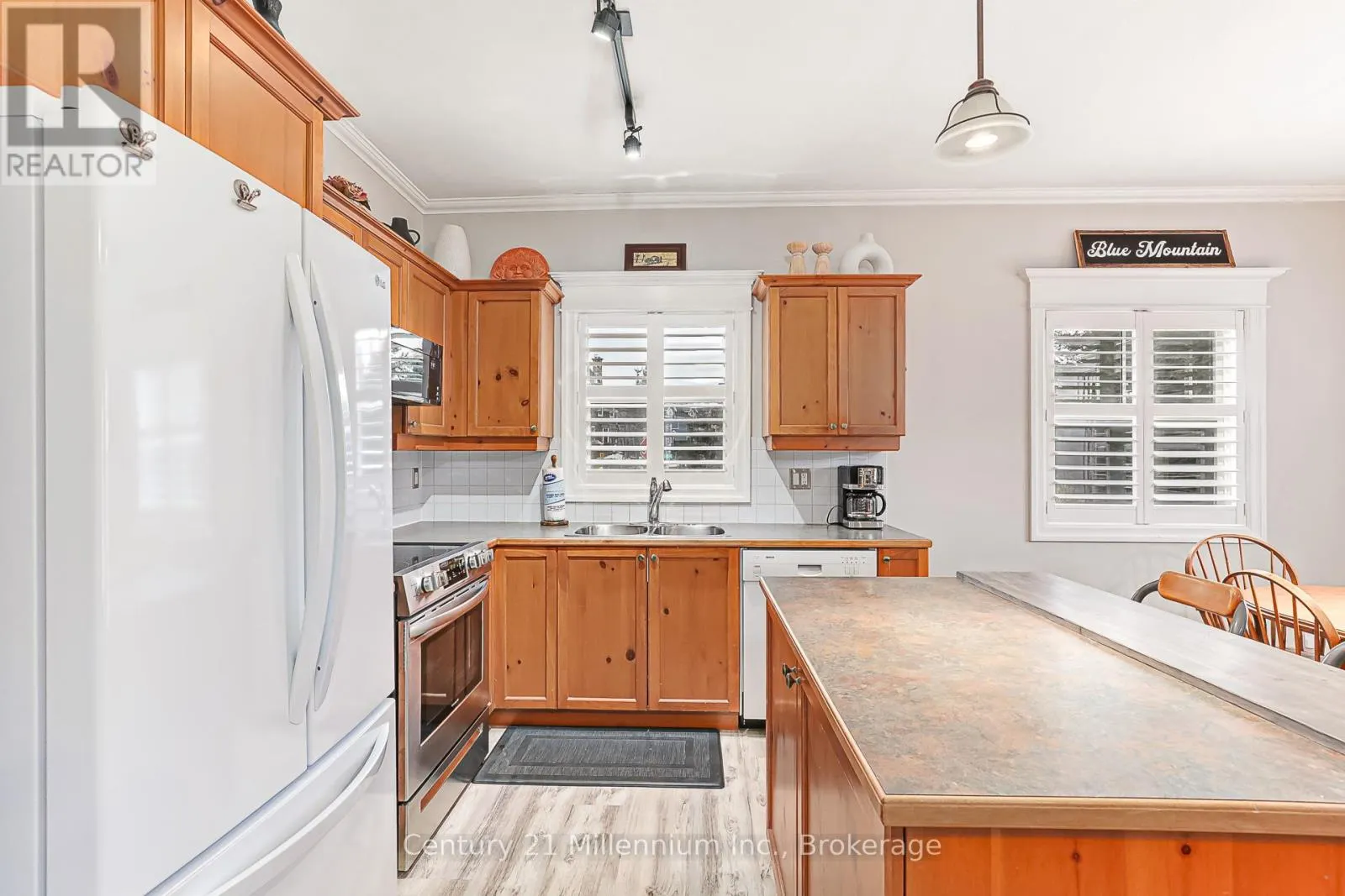 120 - 184 SNOWBRIDGE WAY, #120