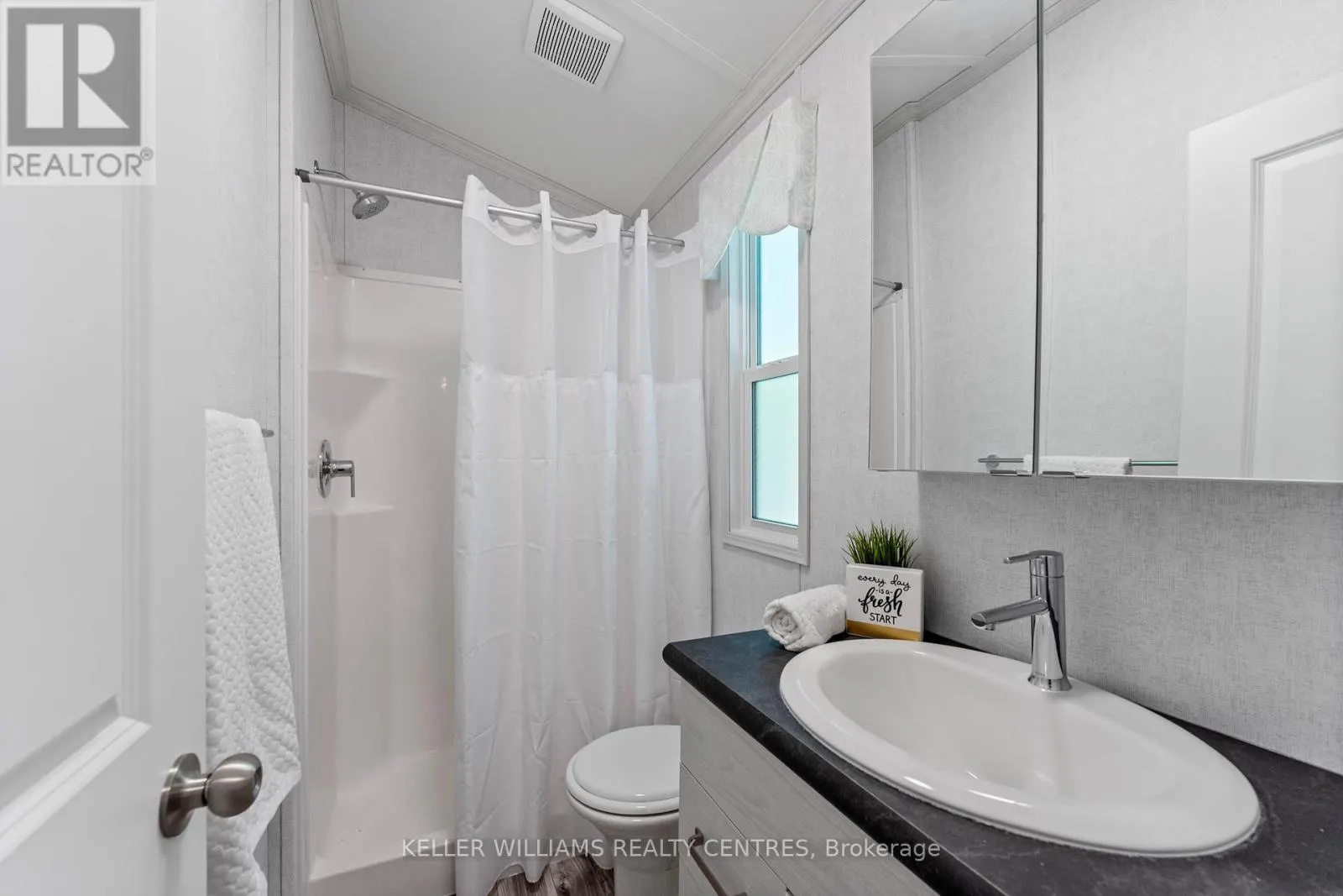 UNIT #4 - 202 HIDDEN GLEN ROAD