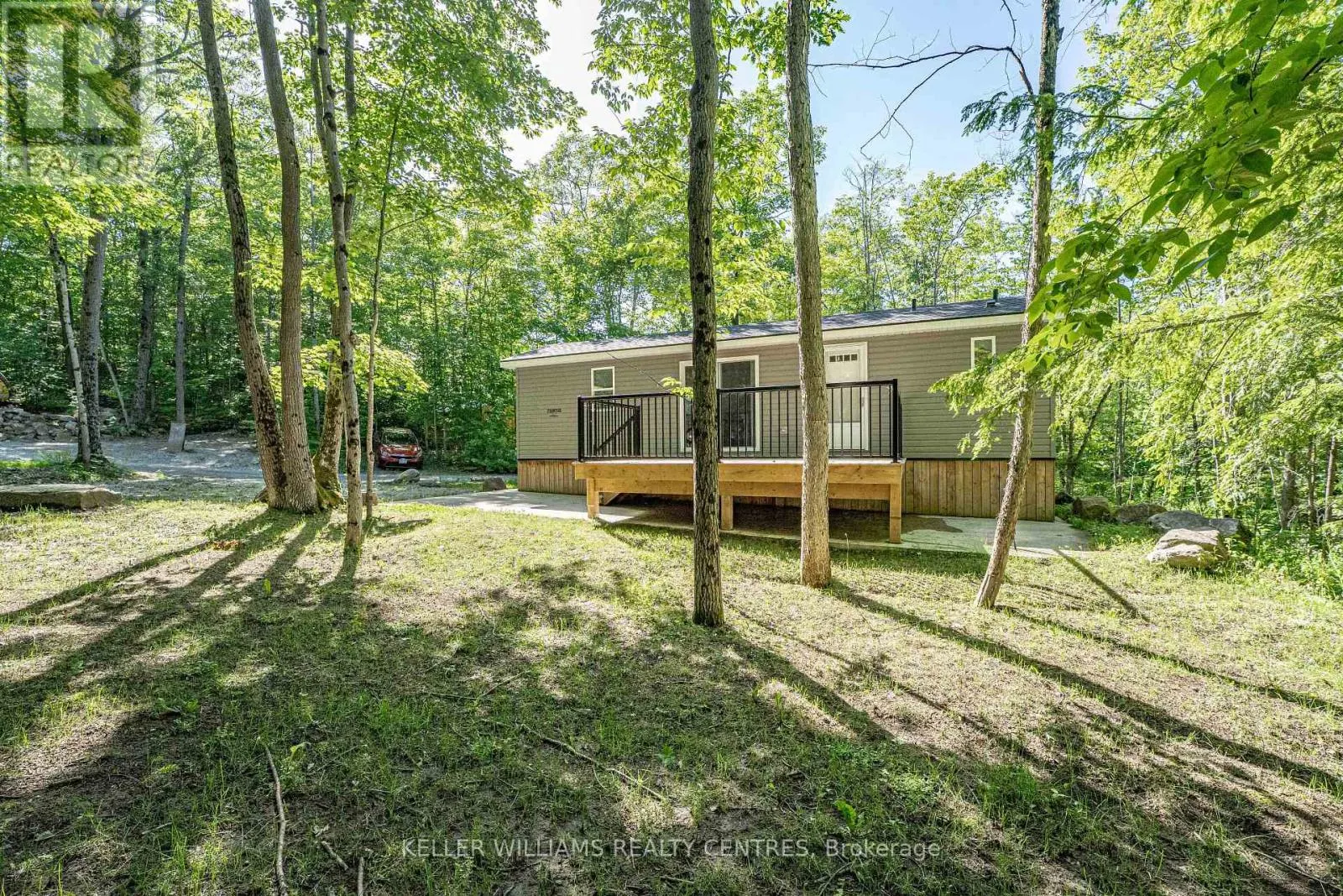 UNIT #4 - 202 HIDDEN GLEN ROAD