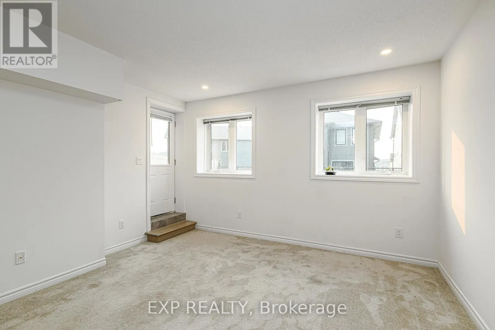 72 DUN SKIPPER DRIVE