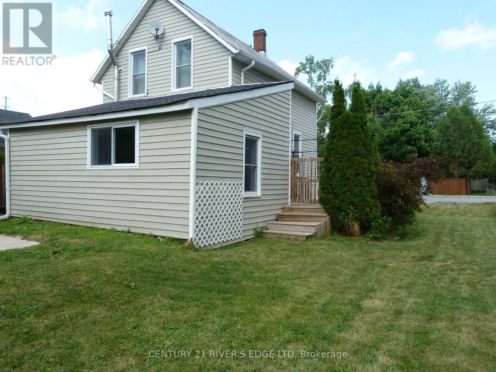468 GLADSTONE STREET N