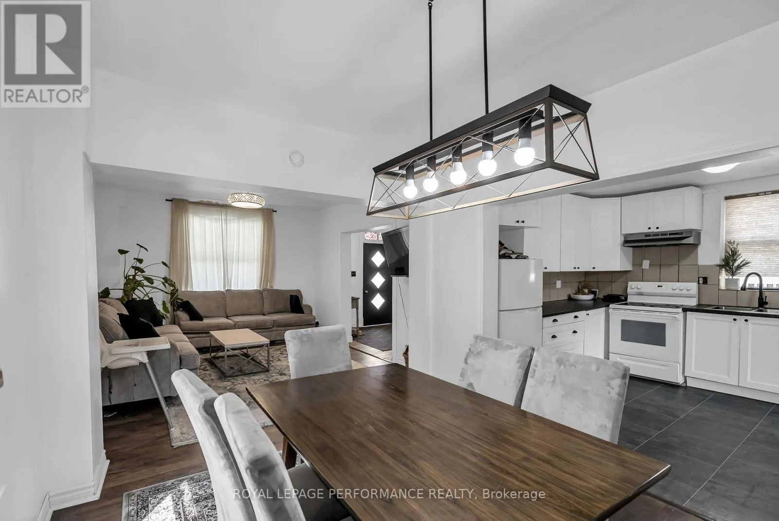 149 DOMINION STREET S