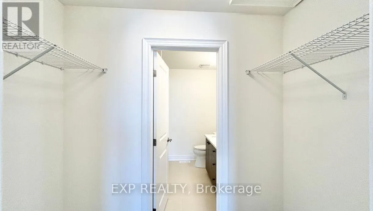 4 PARADISE GROVE