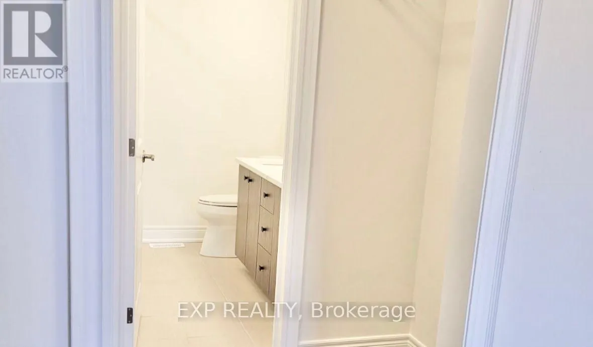 4 PARADISE GROVE