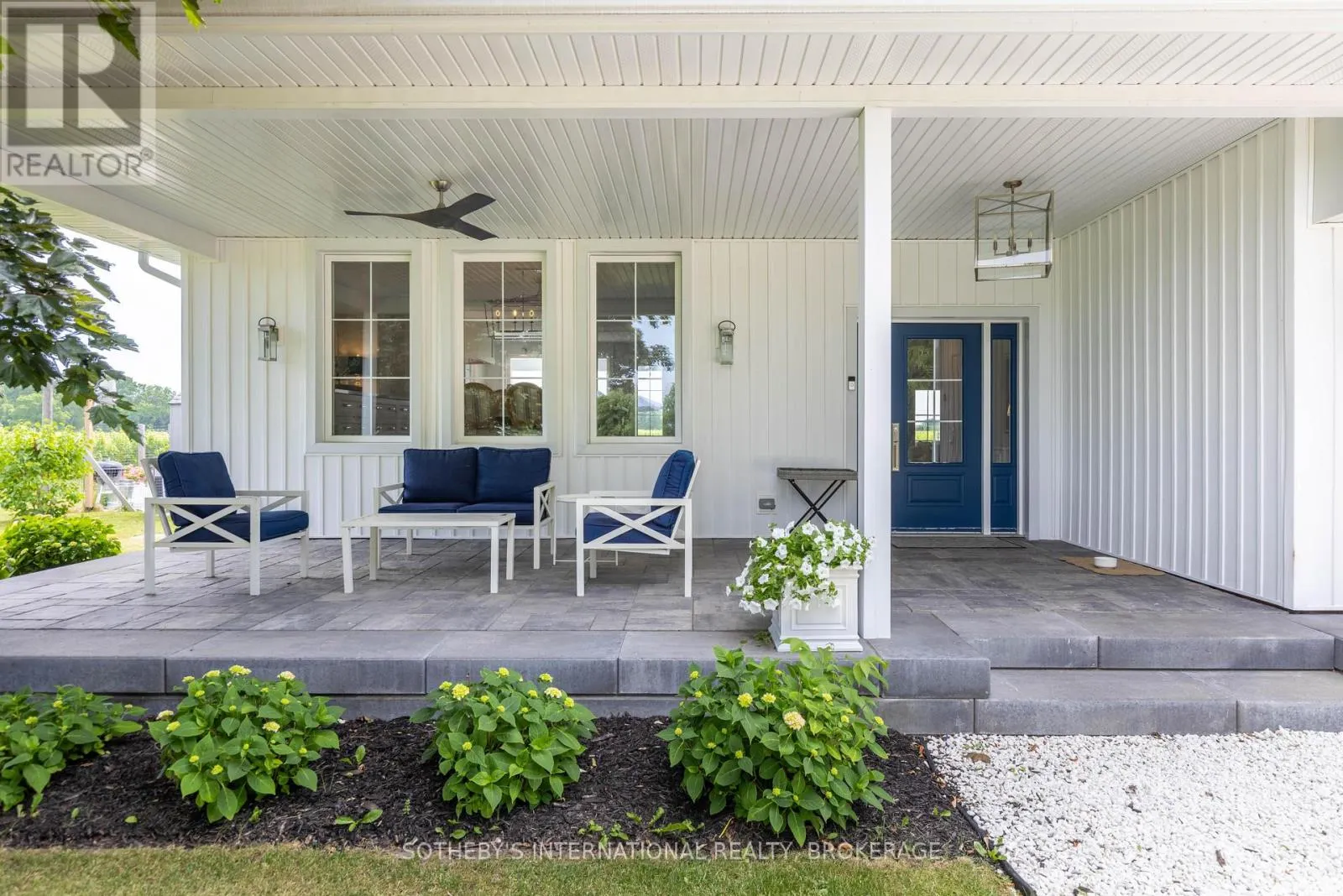 1219 LAKESHORE ROAD