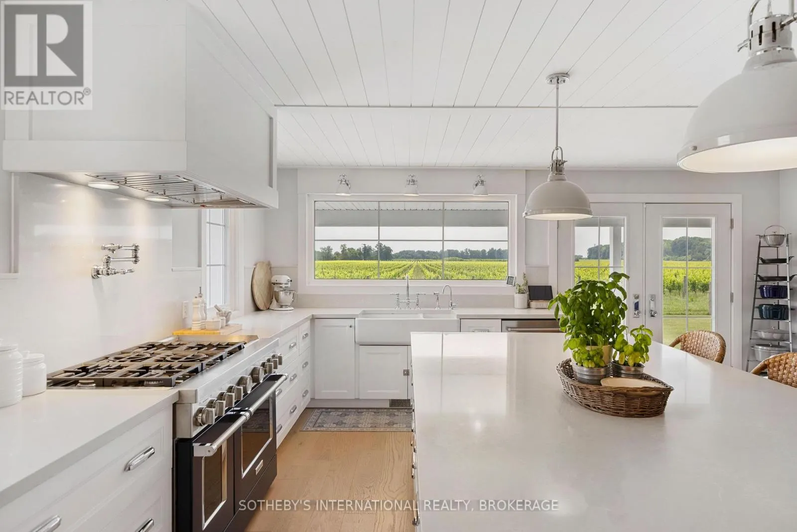 1219 LAKESHORE ROAD