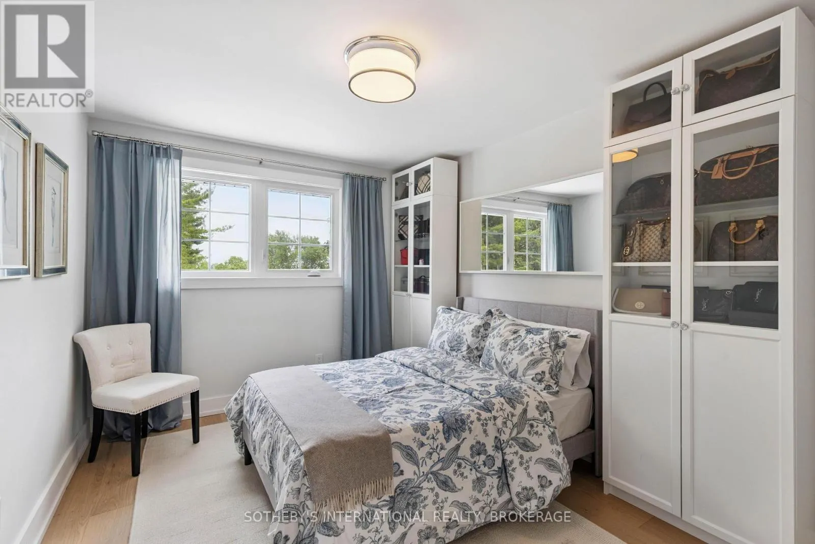 1219 LAKESHORE ROAD