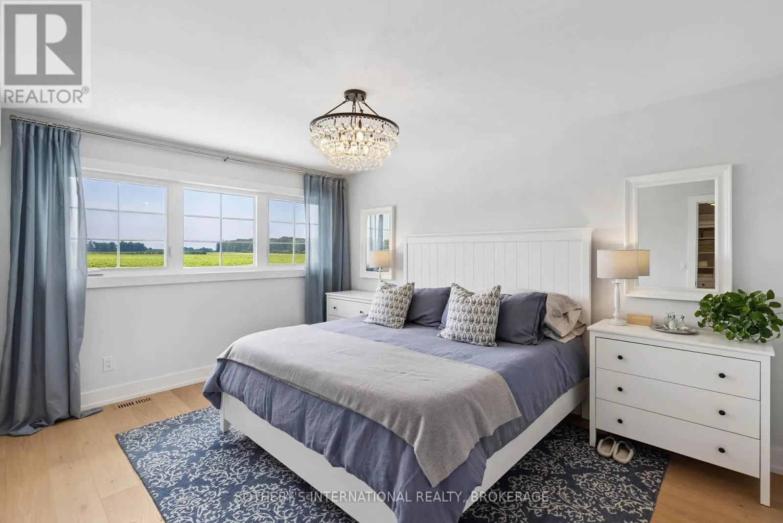 1219 LAKESHORE ROAD