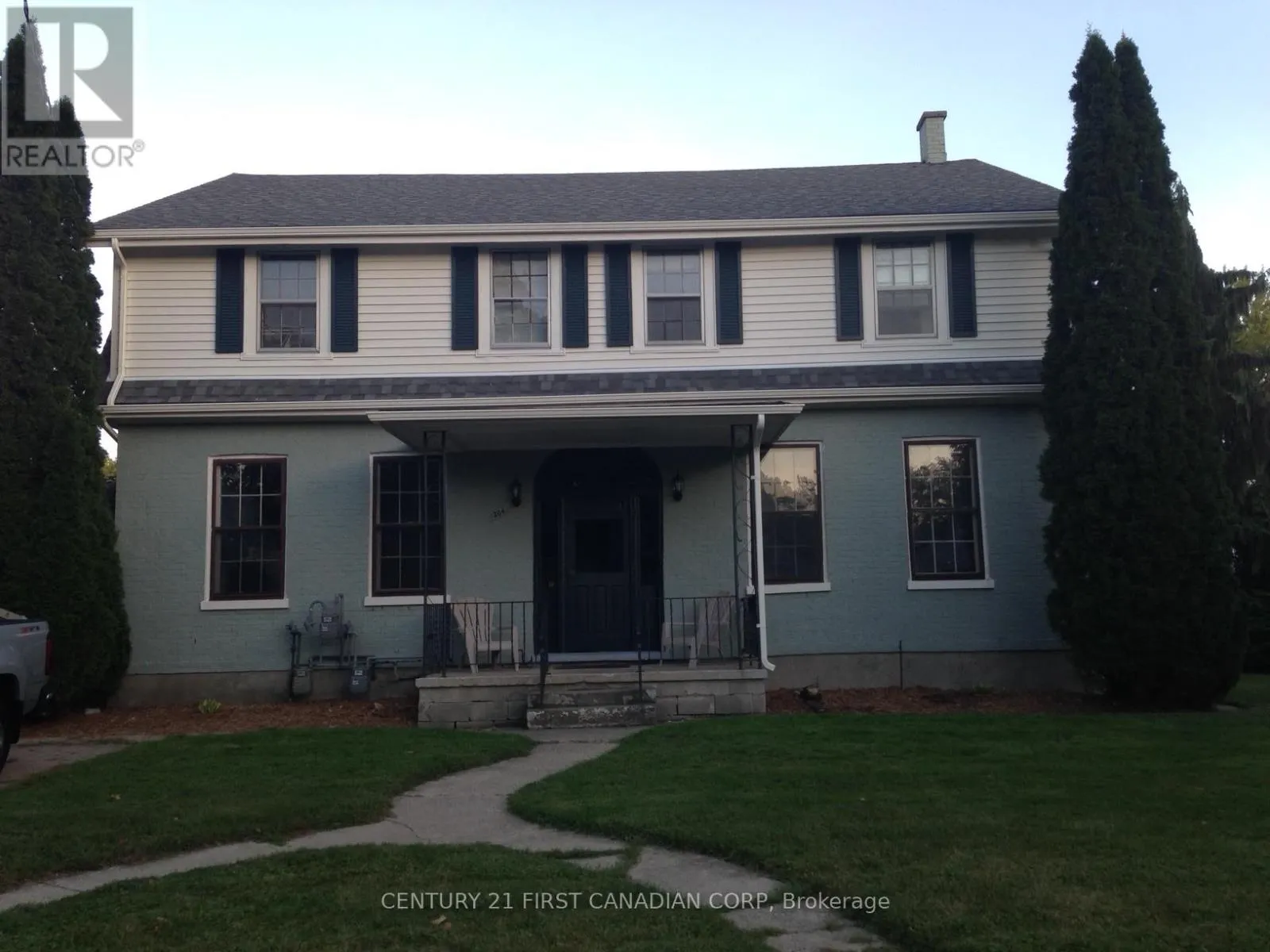 204 SELKIRK STREET