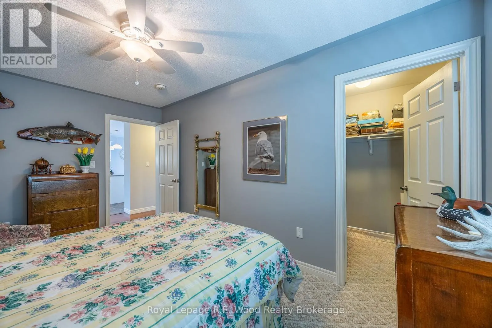 32 ESSELTINE DRIVE