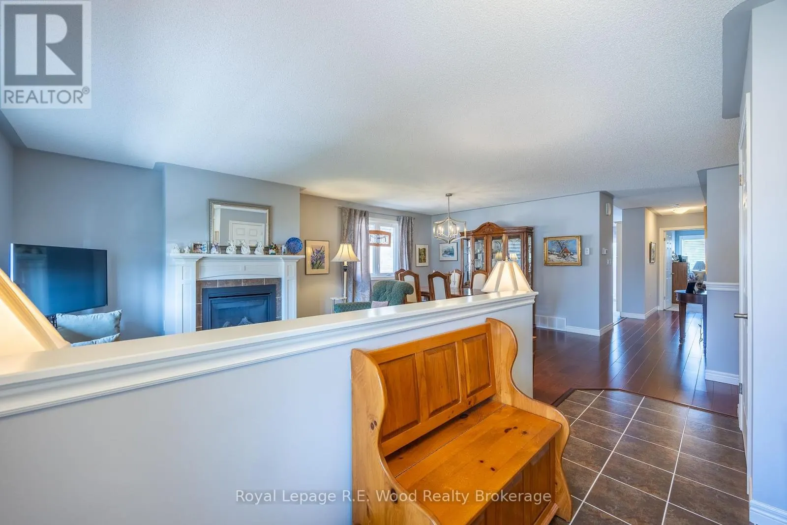 32 ESSELTINE DRIVE
