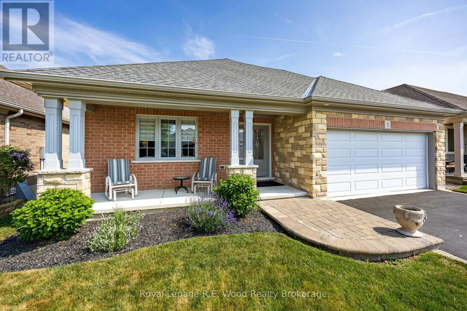 32 ESSELTINE DRIVE