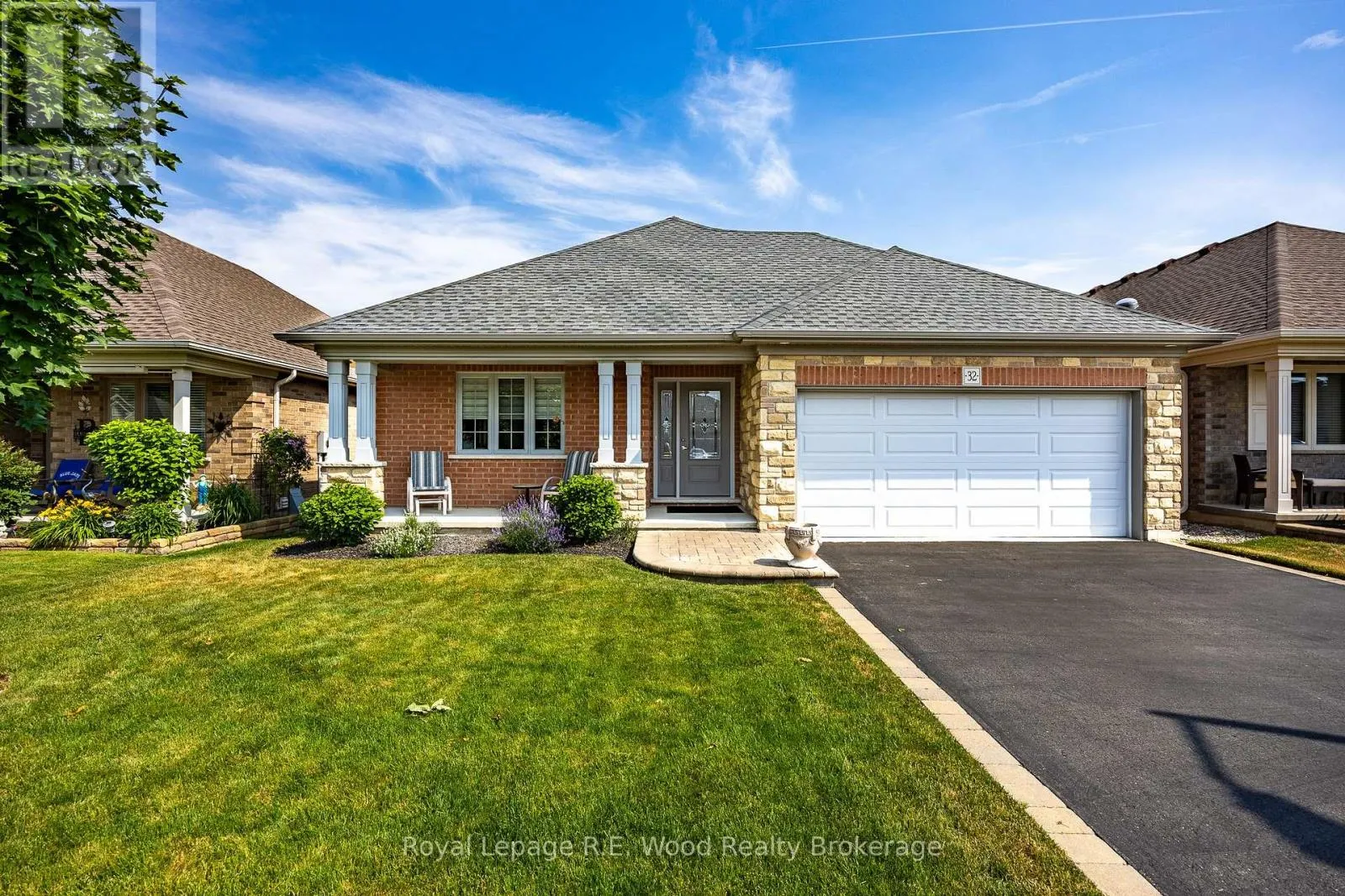 32 ESSELTINE DRIVE