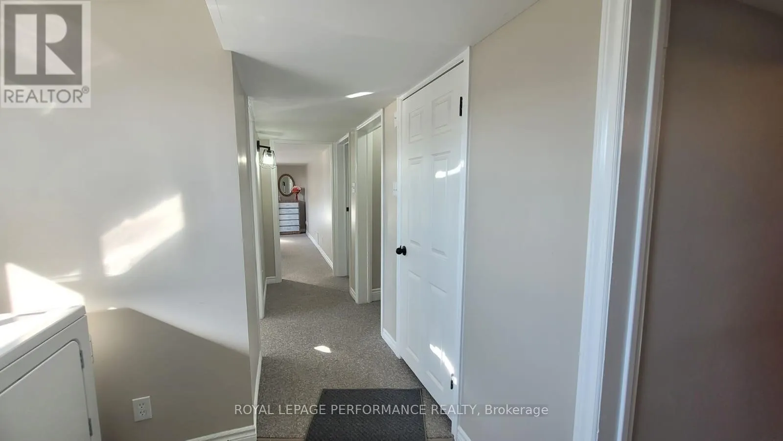2261 PITT STREET