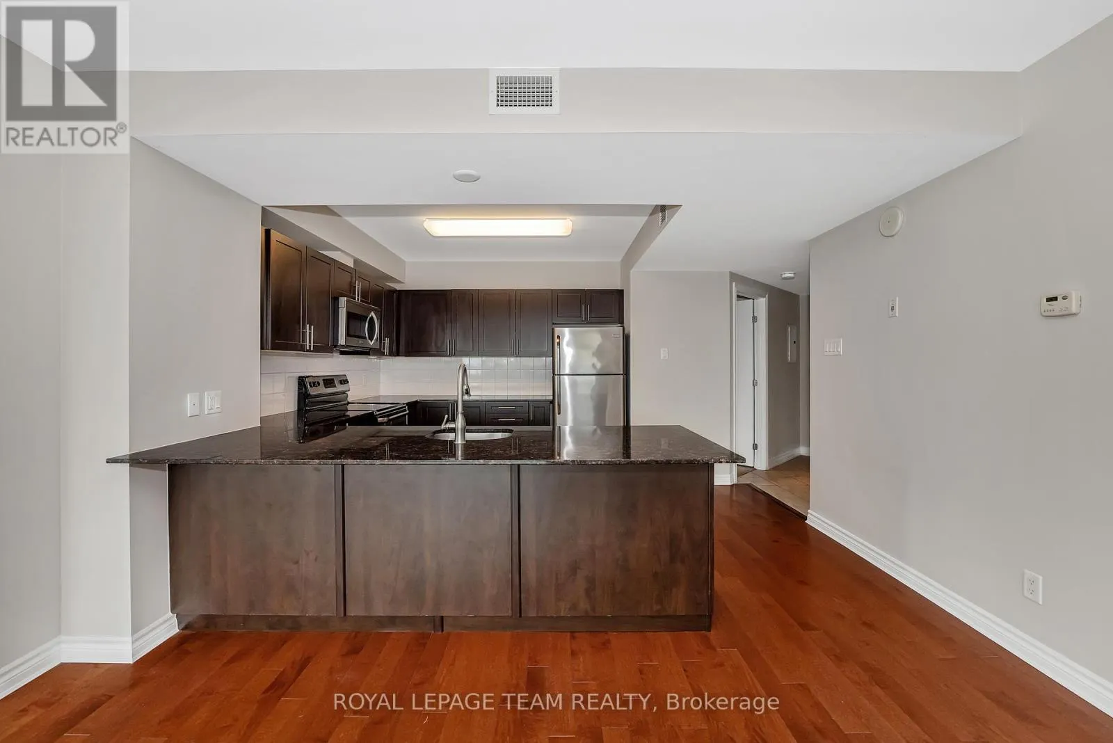 1404 - 234 RIDEAU STREET