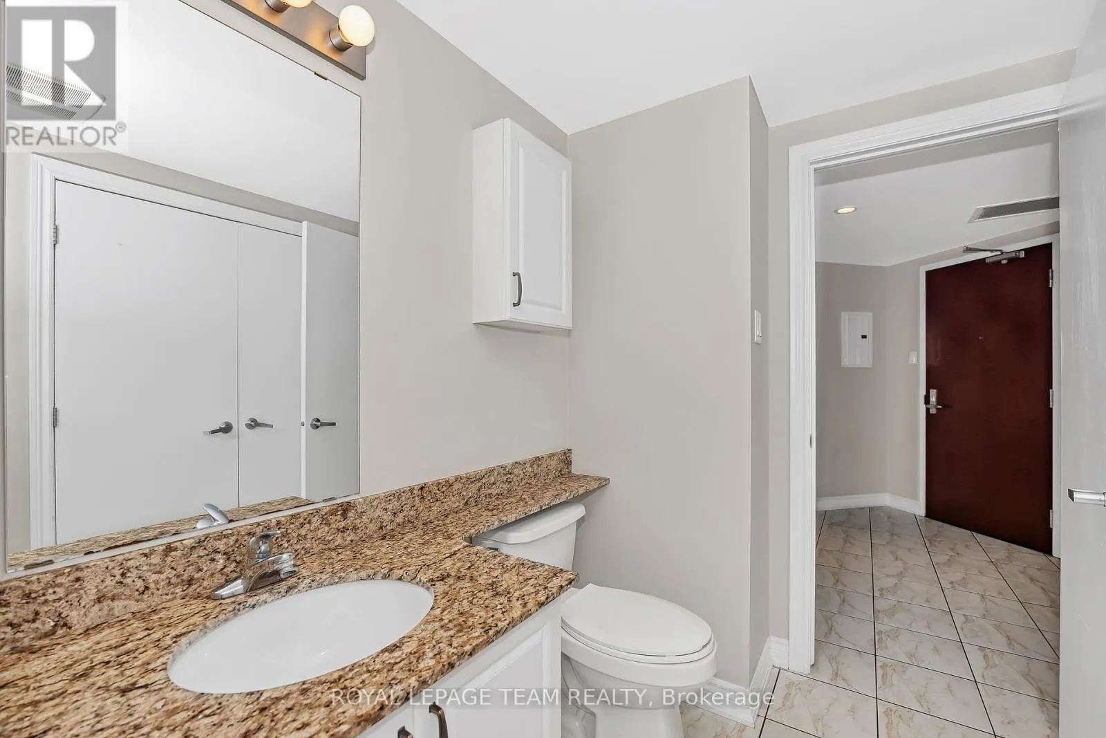 1404 - 234 RIDEAU STREET