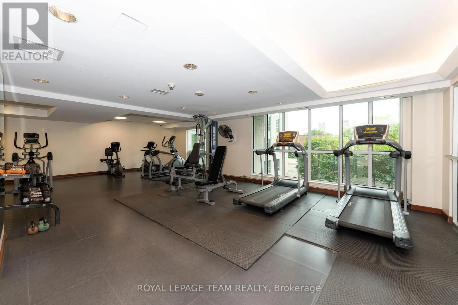 1404 - 234 RIDEAU STREET
