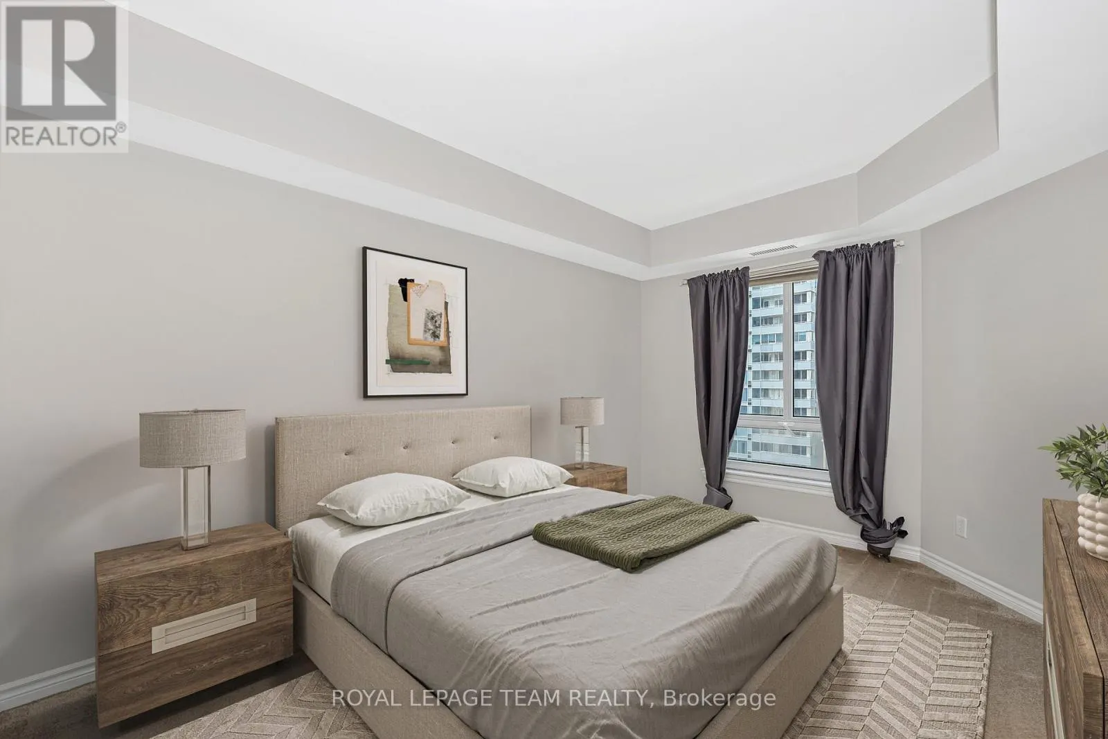 1404 - 234 RIDEAU STREET