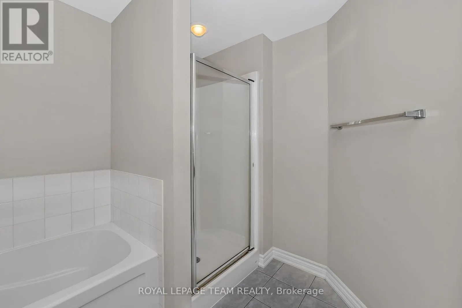 1404 - 234 RIDEAU STREET