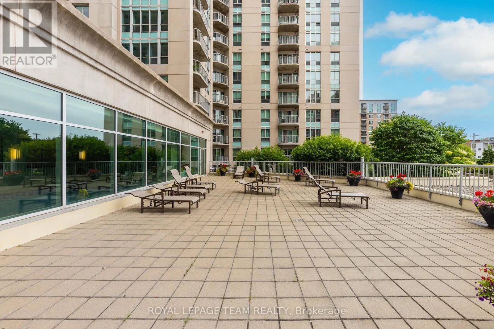 1404 - 234 RIDEAU STREET