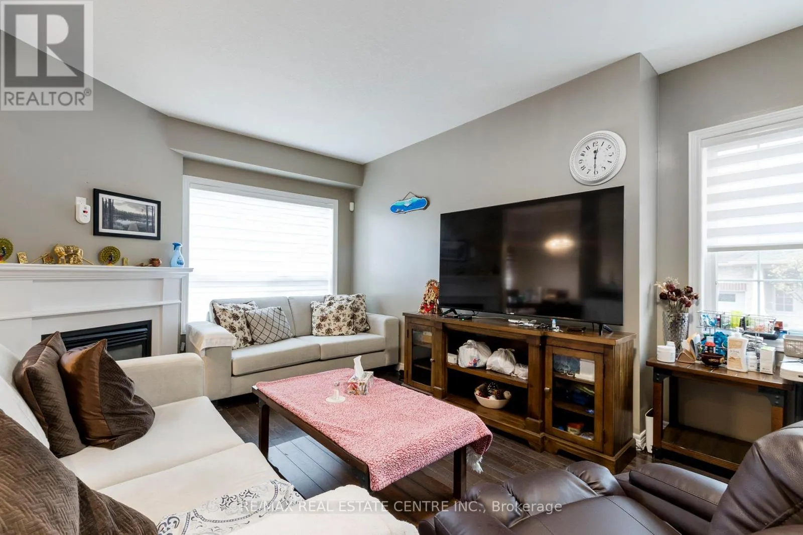 54 - 8 LAKELAWN ROAD