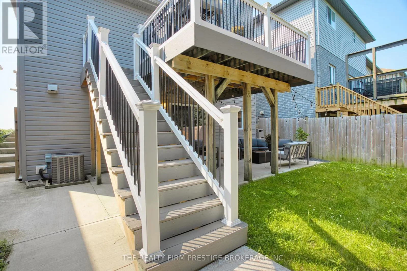 27 WILLIS AVENUE
