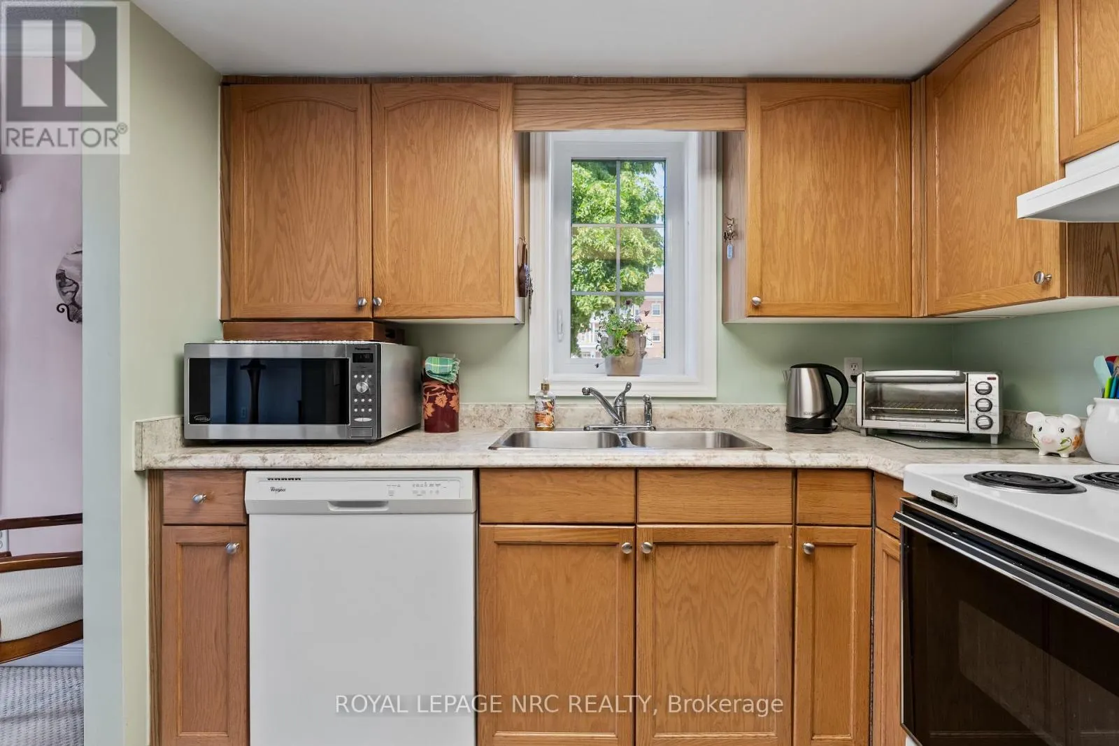 104 - 3420 FREDERICK AVENUE, #104