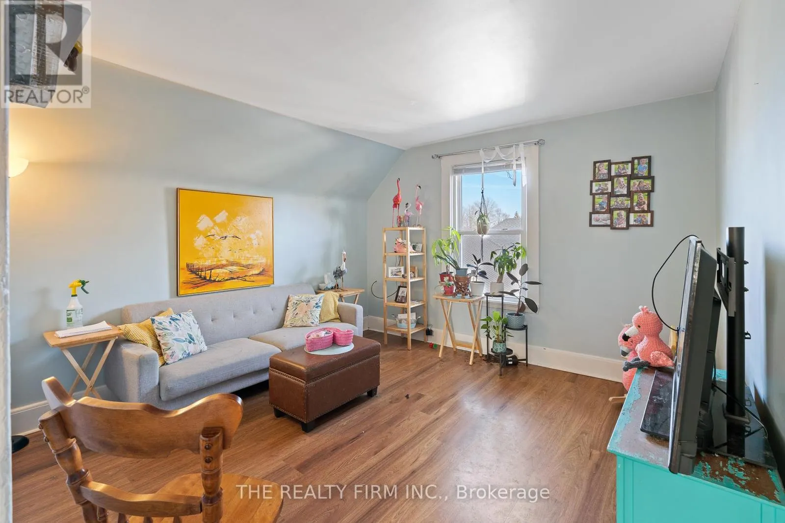 20 FOURTH AVENUE
