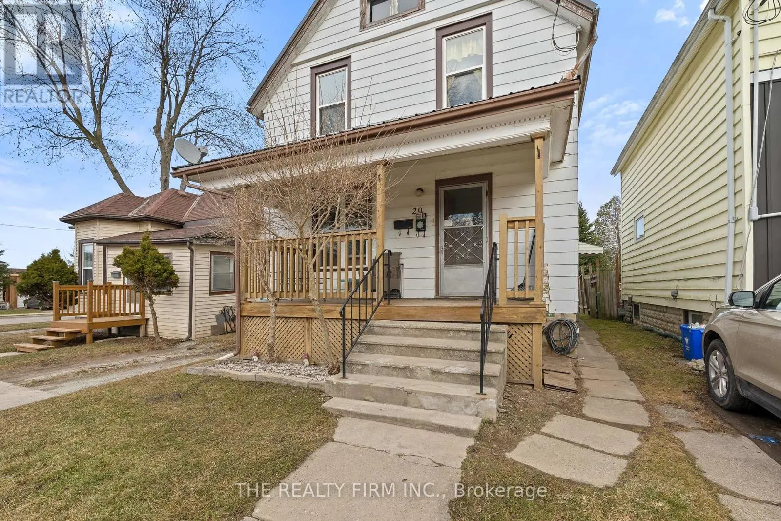 20 FOURTH AVENUE