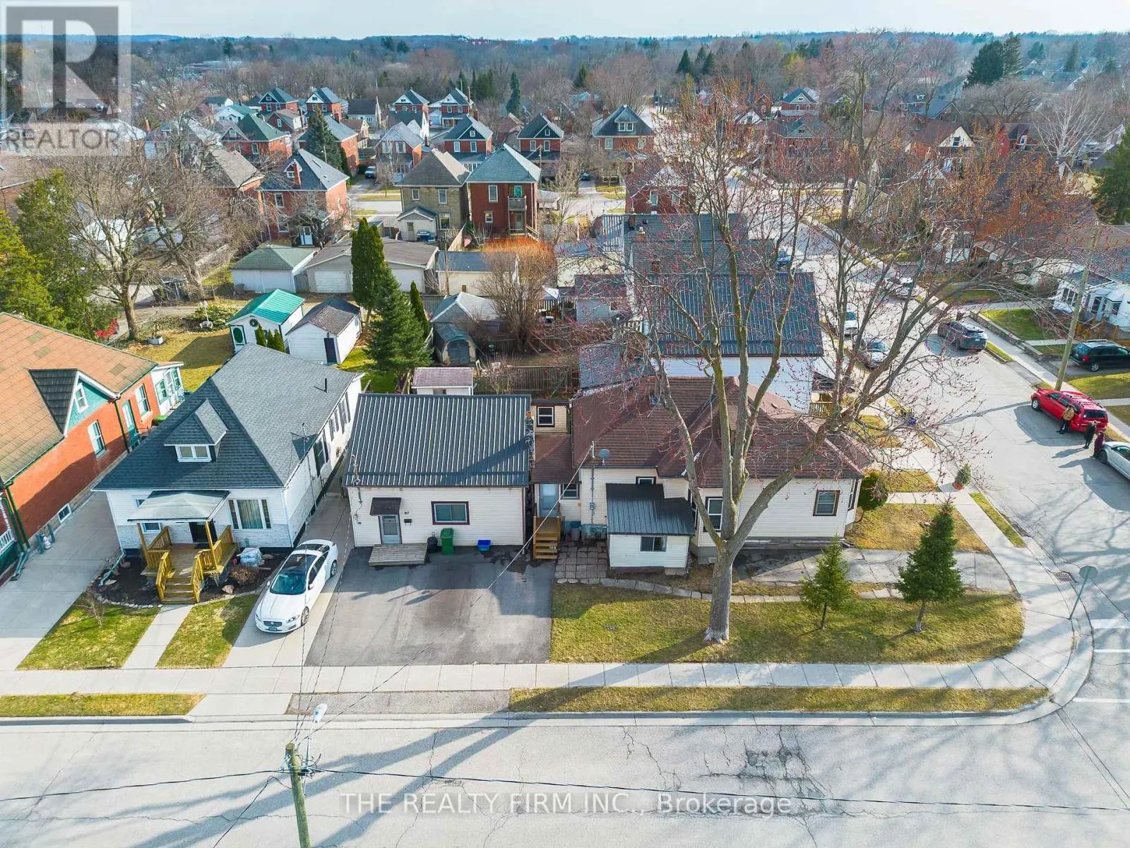 18 FOURTH AVENUE