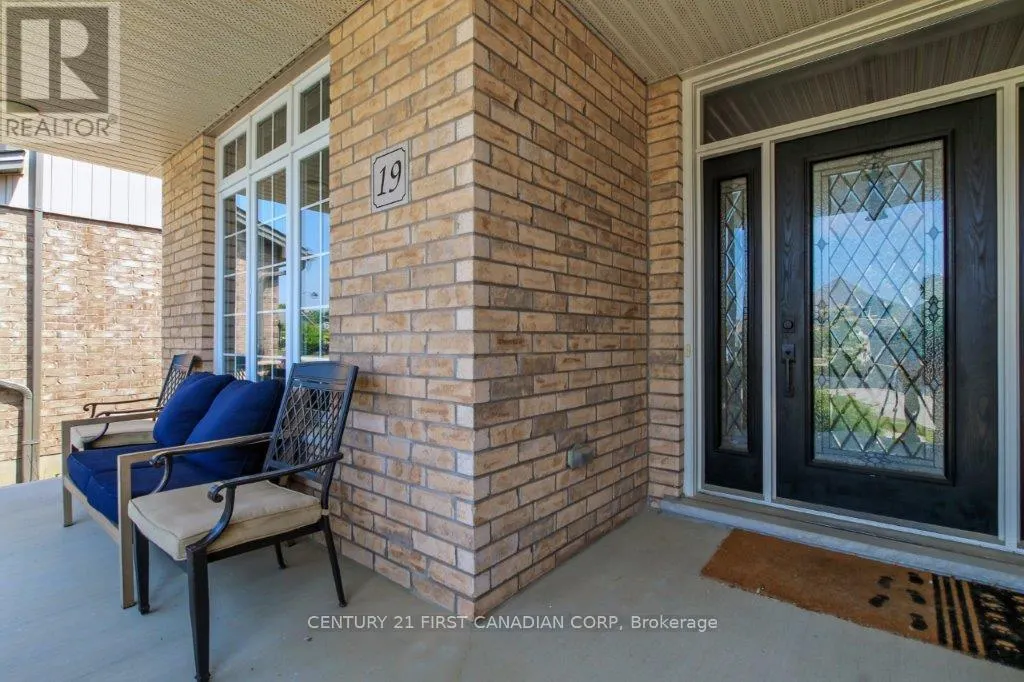 19 ST.ANDREWS DRIVE