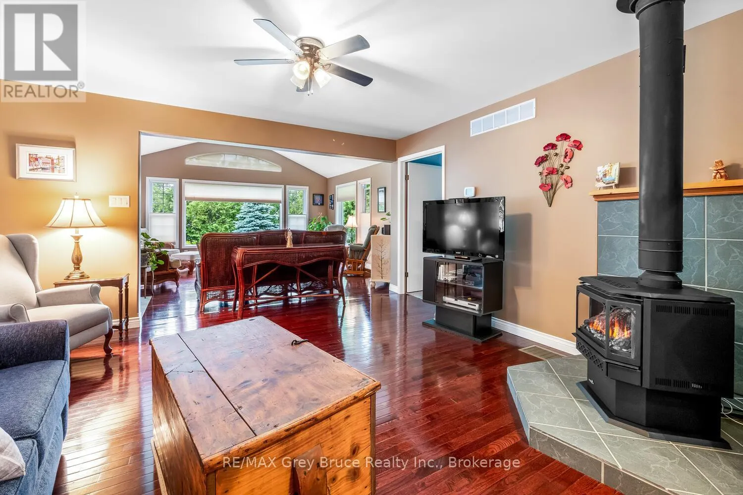 186 HOPE BAY ROAD