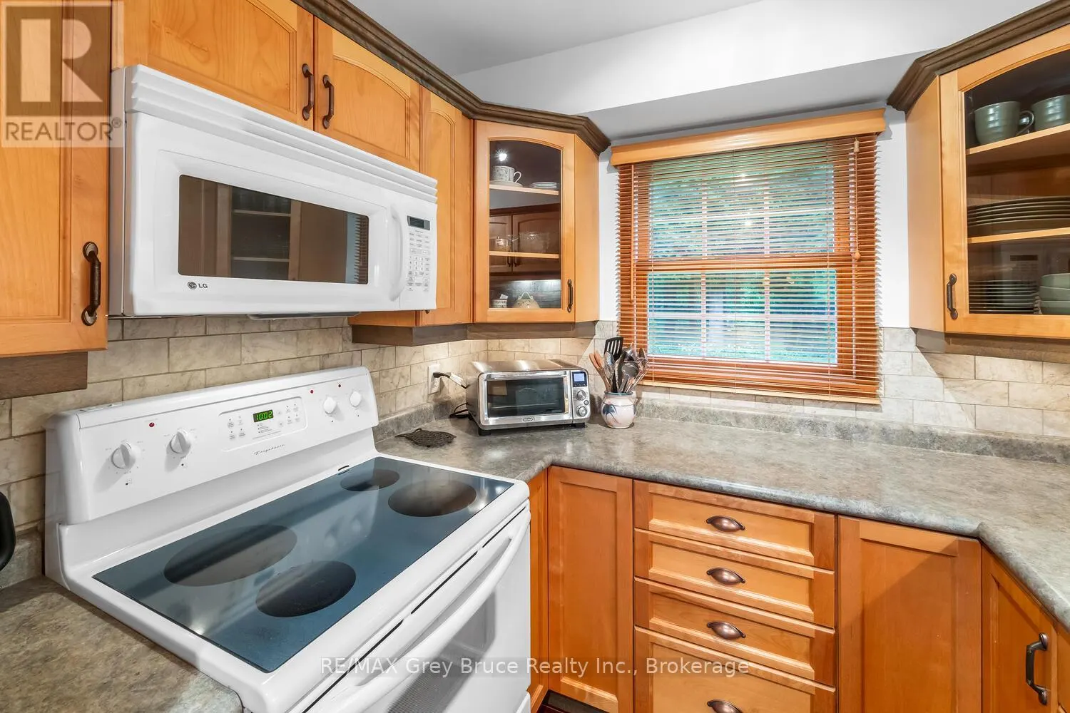 186 HOPE BAY ROAD