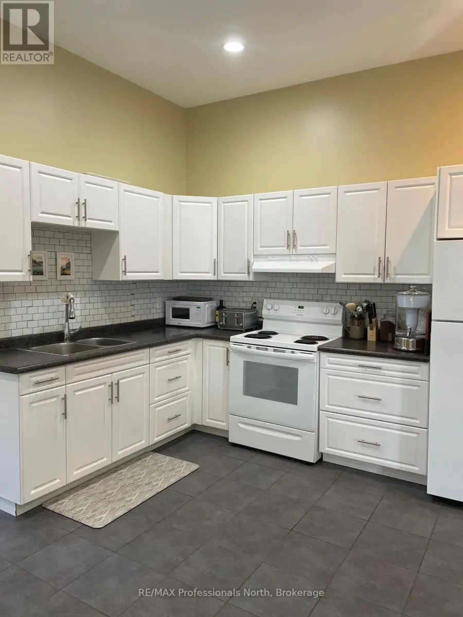 C - 60 ONTARIO STREET, #C