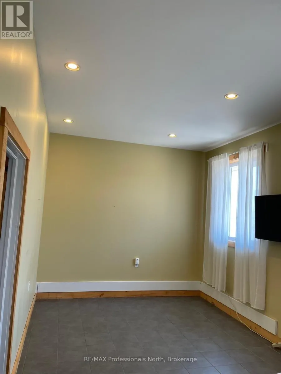 C - 60 ONTARIO STREET, #C