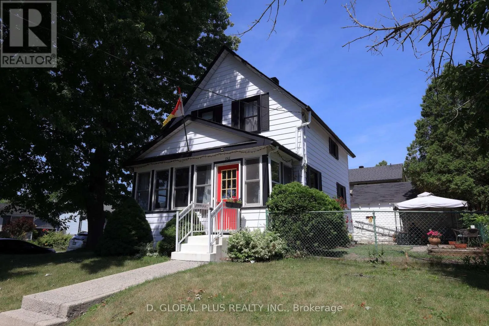545 ADOLPHUS STREET