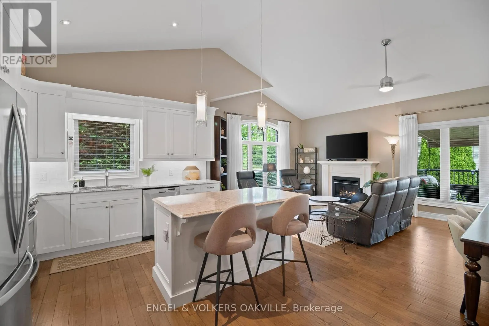 2 SAWMILL LANE