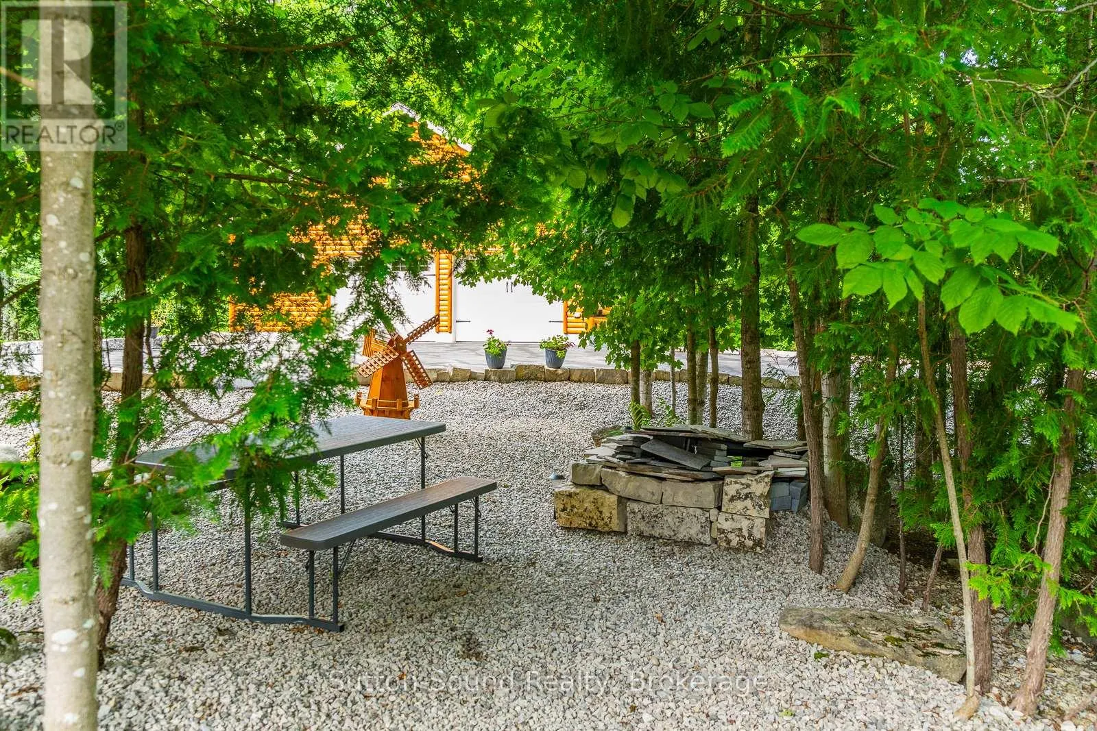 20 SANDY PINES TRAIL