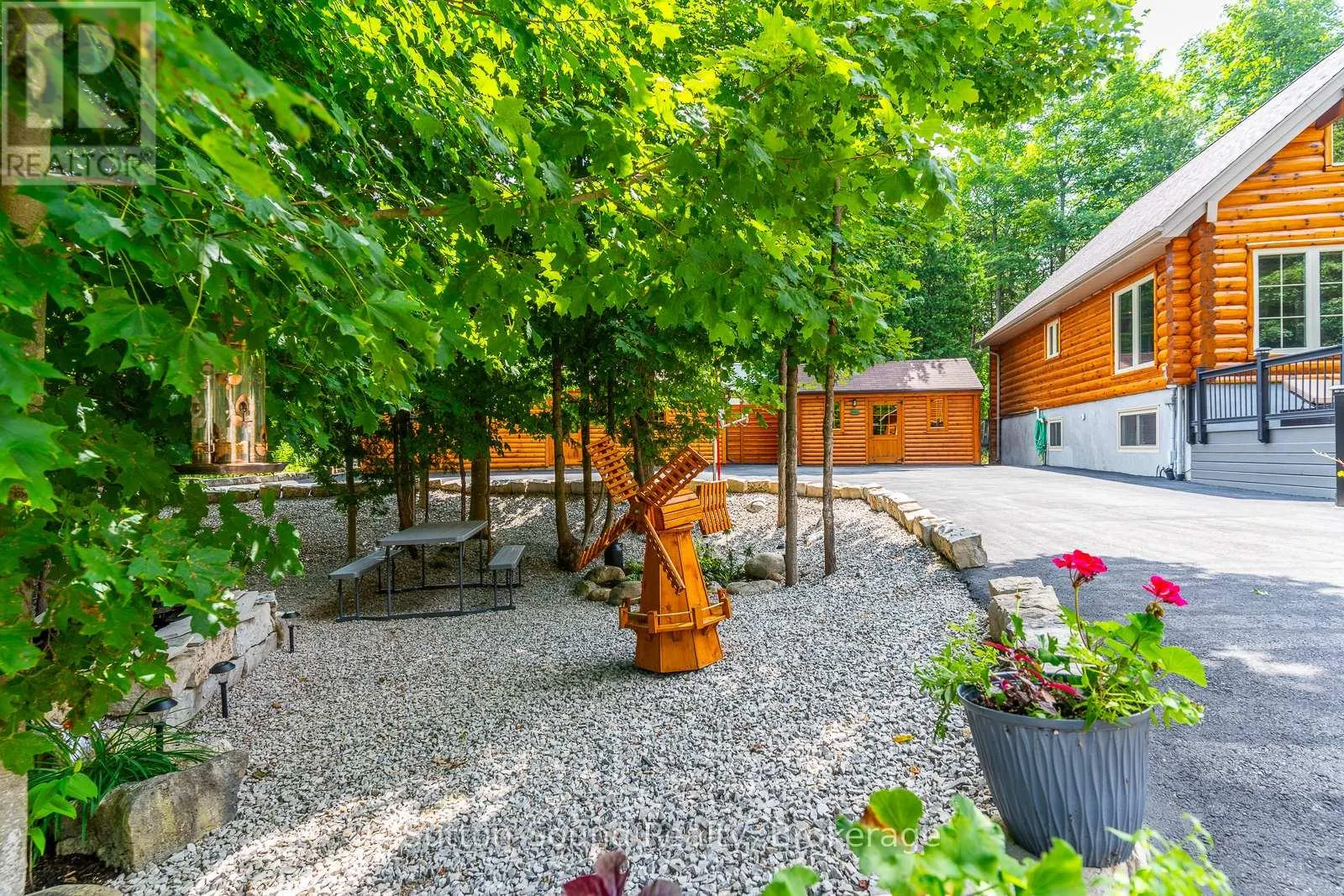 20 SANDY PINES TRAIL