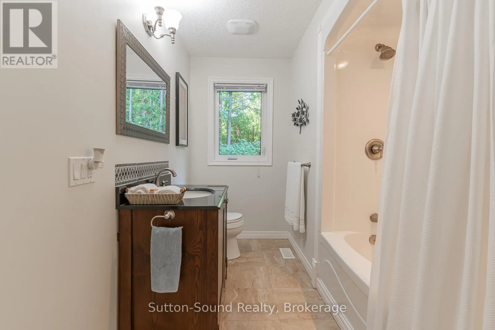 20 SANDY PINES TRAIL